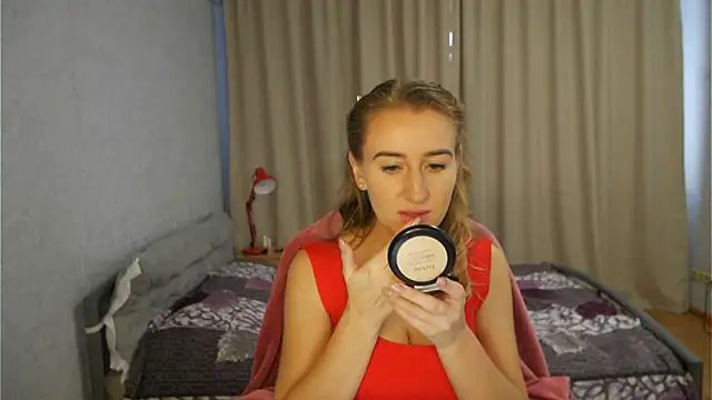 Sophiloren online show from 11/11/25, 07:47