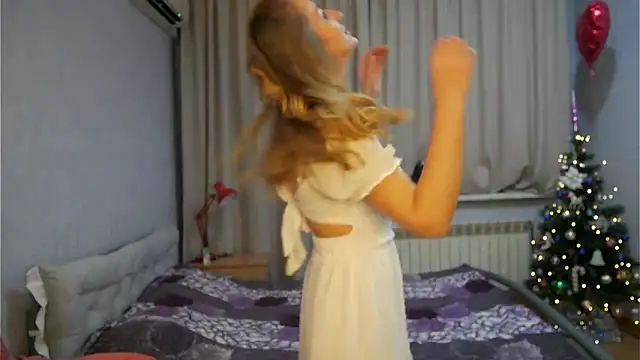 Sophiloren online show from 01/05/26, 05:38