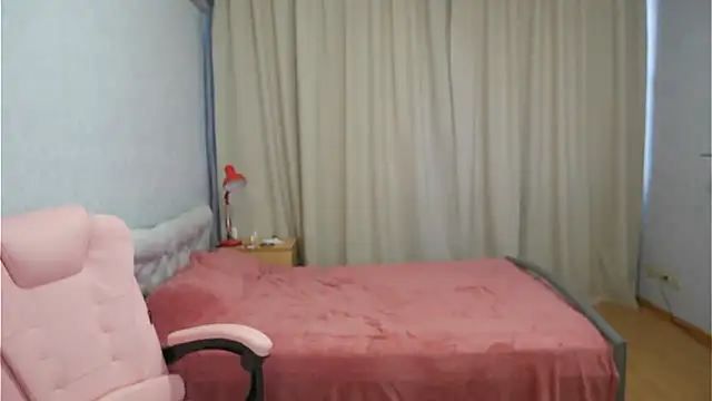 Sophiloren online show from 09/14/25, 01:11