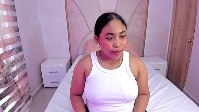 Snapshot of Leah_Sweetie chatting on 02/28/25, 05:26 Leah Sweetie online show from 02/28/25, 05:26