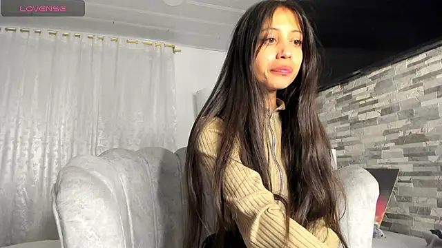 Loren parissi online show from 03/12/25, 03:13