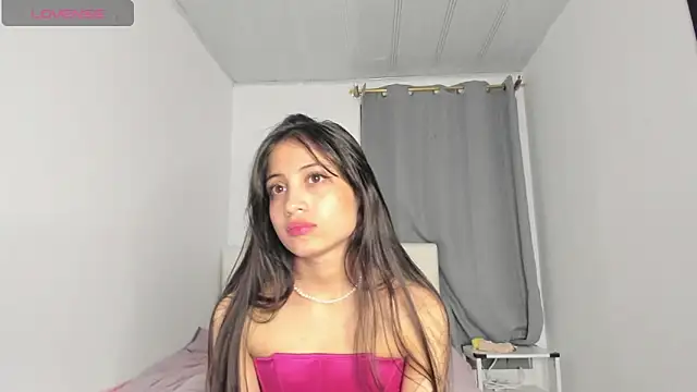 Loren parissi online show from 12/06/24, 02:40