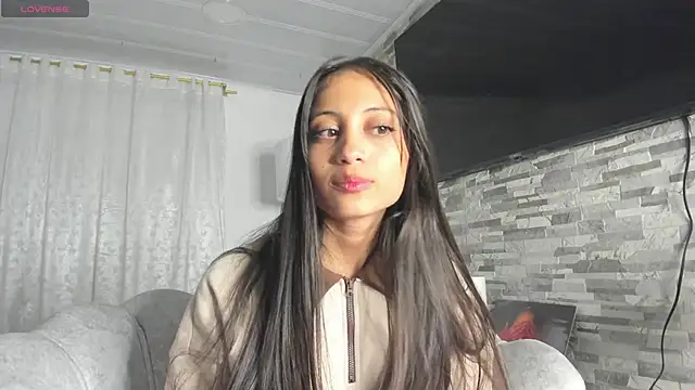 Loren parissi online show from 02/19/25, 02:12