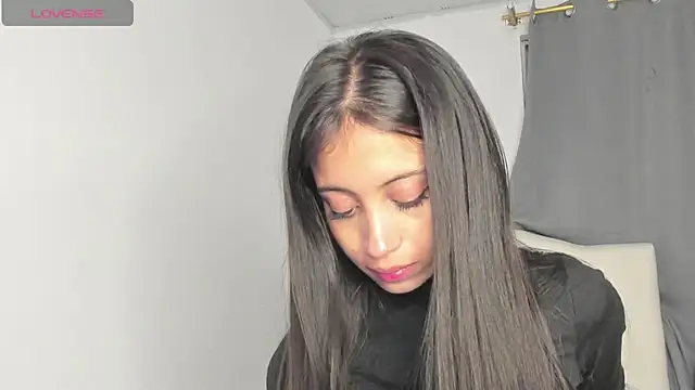 Loren parissi online show from 12/04/24, 02:58