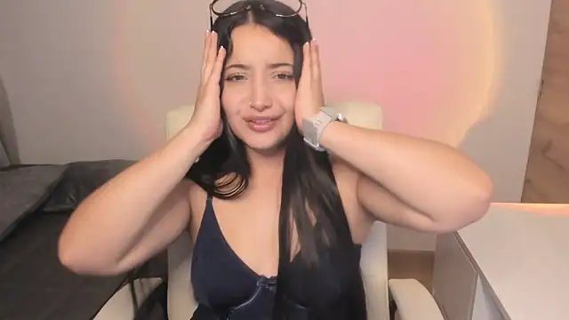 Snapshot of Ali_itcaduu chatting on 12/23/25, 01:49 Ali itcaduu online show from 12/23/25, 01:49