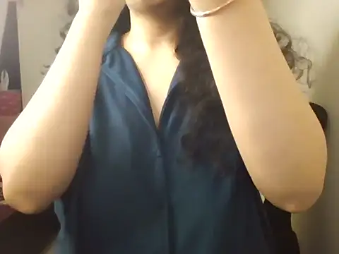 Snapshot of MakeMeCumAhh chatting on 11/29/25, 06:52 MakeMeCumAhh online show from 11/29/25, 06:52