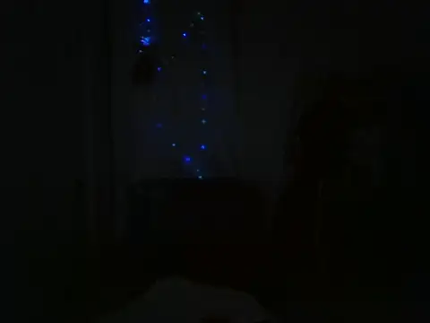 MakeMeCumAhh online show from 05/01/26, 04:12
