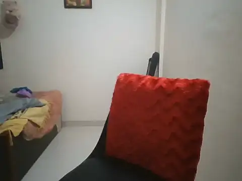 MakeMeCumAhh online show from 04/12/26, 06:11