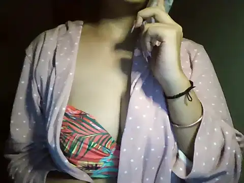 MakeMeCumAhh online show from 04/13/26, 06:56