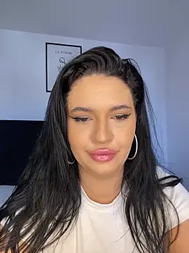 Snapshot of Nefera_De_Nile chatting on 03/04/25, 08:46 Nefera De Nile online show from 03/04/25, 08:46