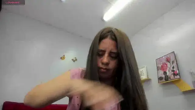 kathina giraldo online show from 11/07/25, 12:42