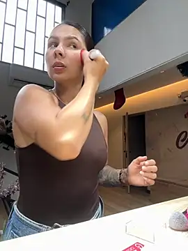 SofiaG  online show from 12/02/25, 08:54