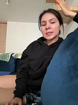 Snapshot of SofiaG_ chatting on 02/07/25, 02:37 SofiaG online show from 02/07/25, 02:37