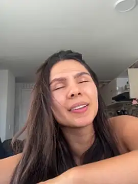 Snapshot of SofiaG_ chatting on 10/13/25, 09:16 SofiaG online show from 10/13/25, 09:16