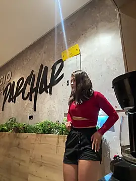 SofiaG  online show from 12/16/25, 07:29