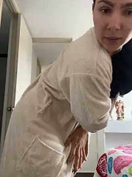 SofiaG  online show from 11/01/25, 07:19