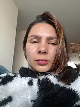 SofiaG  online show from 02/05/26, 12:01