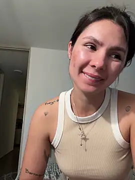 Snapshot of SofiaG_ chatting on 02/20/25, 01:03 SofiaG online show from 02/20/25, 01:03