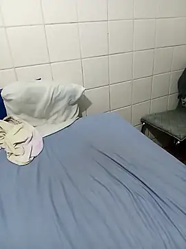 lele9457 online show from 11/06/25, 07:29