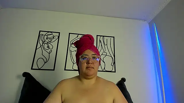 RubyPirsso18 online show from 11/22/25, 07:13