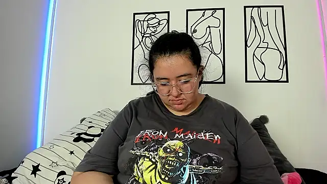 Snapshot of RubyPirsso18 chatting on 02/09/26, 07:23 RubyPirsso18 online show from 02/09/26, 07:23