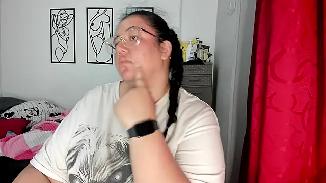 Snapshot of RubyPirsso18 chatting on 02/11/26, 07:03 RubyPirsso18 online show from 02/11/26, 07:03