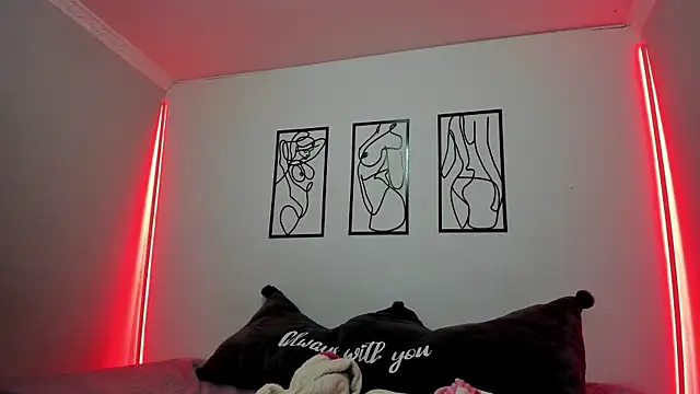 RubyPirsso18 online show from 10/14/25, 07:03