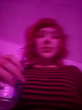 Snapshot of Sarah-Stoner chatting on 07/05/26, 03:33 Sarah-Stoner online show from 07/05/26, 03:33