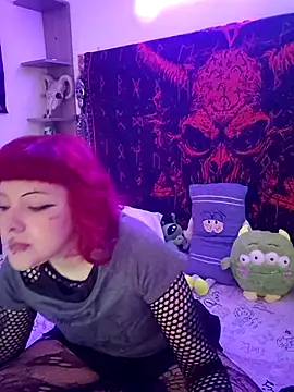 Snapshot of Sarah-Stoner chatting on 07/15/26, 11:45 Sarah-Stoner online show from 07/15/26, 11:45