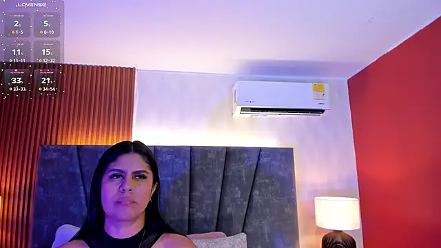 Snapshot of Ada__lee_ chatting on 10/22/25, 01:38 Ada lee online show from 10/22/25, 01:38