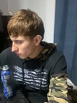 oliver Lz online show from 10/15/25, 04:00