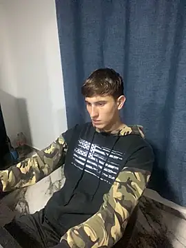 oliver Lz online show from 10/13/25, 12:12