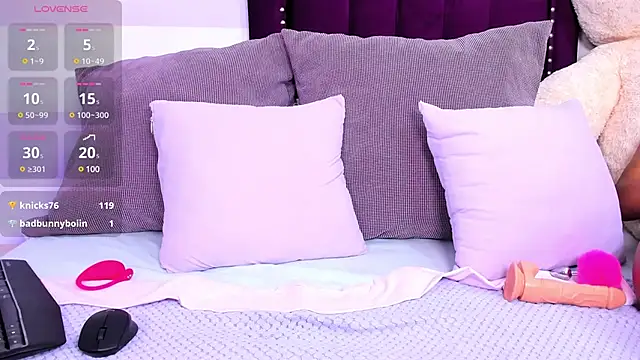 Snapshot of kaylin_jann chatting on 03/01/25, 01:43 kaylin jann online show from 03/01/25, 01:43