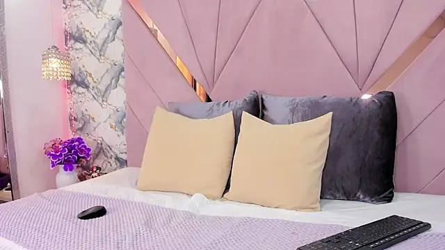 kaylin jann online show from 02/06/26, 05:53