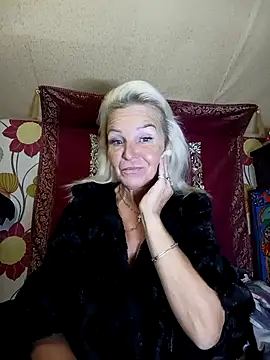 Snapshot of CassandraSandra44 chatting on 10/16/25, 04:21 CassandraSandra44 online show from 10/16/25, 04:21