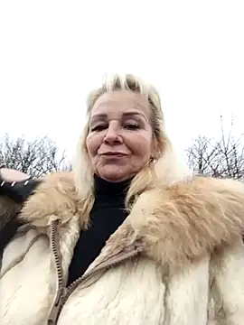 CassandraSandra44 online show from 12/20/25, 09:45