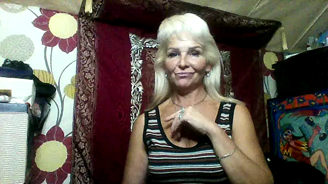 Snapshot of CassandraSandra44 chatting on 11/03/25, 05:16 CassandraSandra44 online show from 11/03/25, 05:16