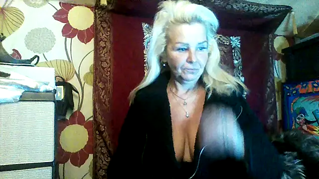 CassandraSandra44 online show from 02/12/26, 05:51