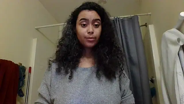 cinnaminnie online show from 01/16/25, 04:39