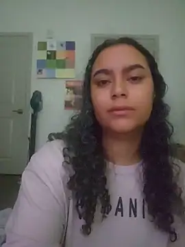 cinnaminnie online show from 06/14/26, 04:41