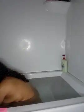 cinnaminnie online show from 02/22/26, 04:30