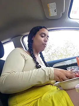 cinnaminnie online show from 03/14/25, 07:23