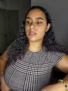 cinnaminnie online show from 01/06/26, 08:13