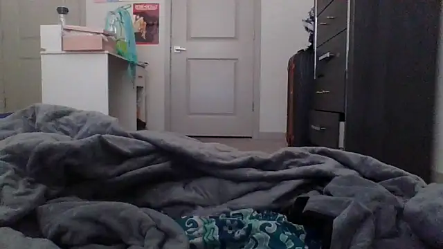 cinnaminnie online show from 10/01/25, 09:40