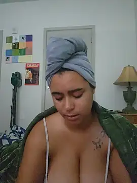 cinnaminnie online show from 07/07/26, 02:53