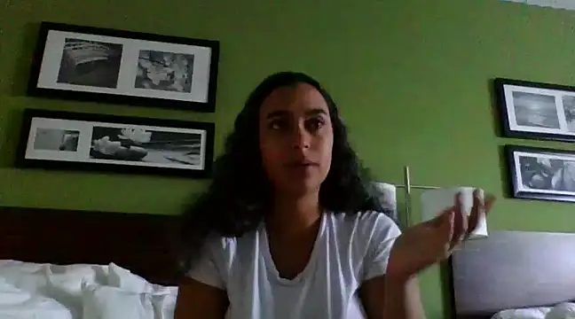 cinnaminnie online show from 01/08/25, 09:23