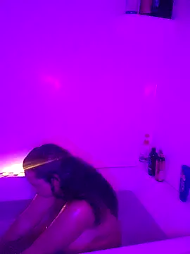 cinnaminnie online show from 03/30/26, 04:30