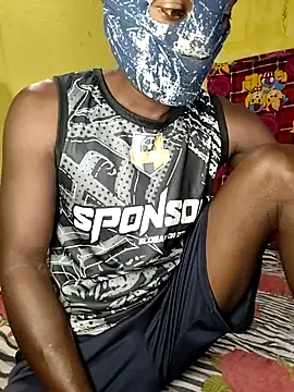 Hunter boy9 online show from 11/04/25, 11:19