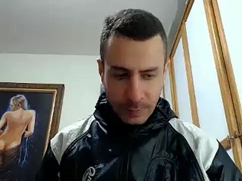 Snapshot of nicolay_74 chatting on 03/04/25, 12:29 nicolay 74 online show from 03/04/25, 12:29