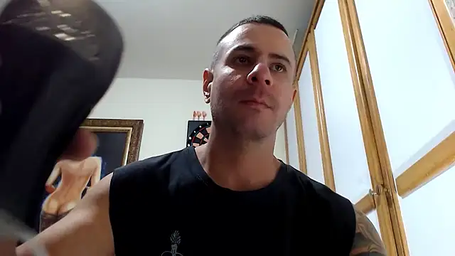 Snapshot of nicolay_74 chatting on 10/13/25, 10:54 nicolay 74 online show from 10/13/25, 10:54